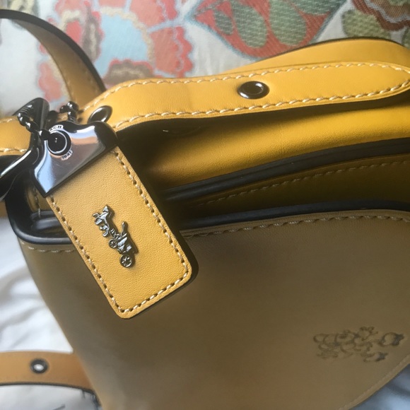 Disney x Coach Mickey Saddlle bag - Picture 9 of 12